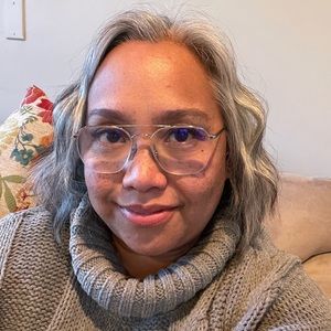 Meet your Posher, Leah